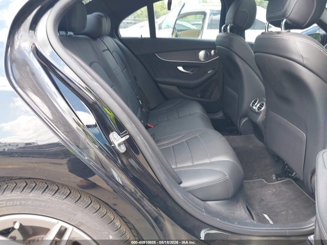 45910805 :رقم المزاد ، W1KWF8EB8MR614027 vin ، 2021 Mercedes-benz C 300 4matic مزاد بيع