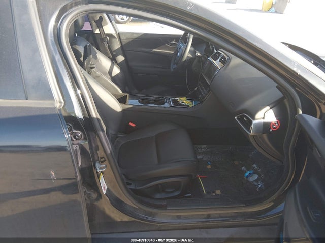 Продаж на аукціоні авто 2017 Jaguar Xe 35t Premium, vin: SAJAD4BV5HA955652, номер лоту: 45910843