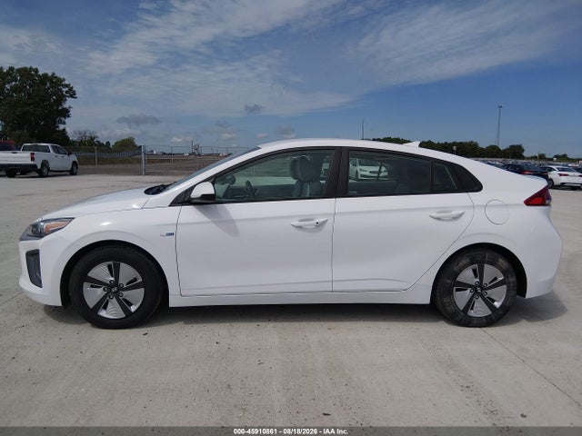 Продаж на аукціоні авто 2020 Hyundai Ioniq Hybrid Blue, vin: KMHC65LC1LU233098, номер лоту: 45910861
