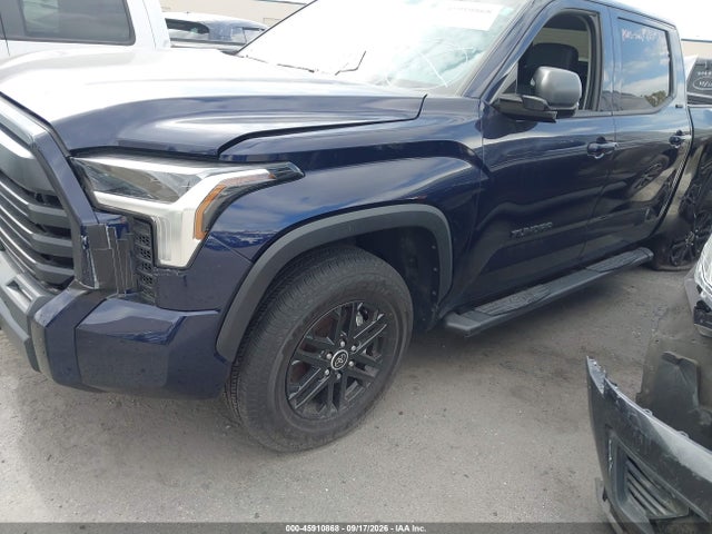 Toyota Tundra Sr5 2024 5TFLA5ECXRX035028 Image 2
