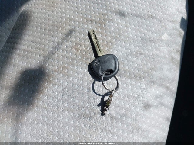 45910890 :رقم المزاد ، 5XYKTCA10BG143133 vin ، 2011 Kia Sorento Lx مزاد بيع