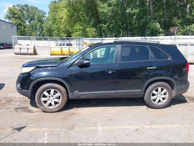 45910890 :رقم المزاد ، 5XYKTCA10BG143133 vin ، 2011 Kia Sorento Lx مزاد بيع