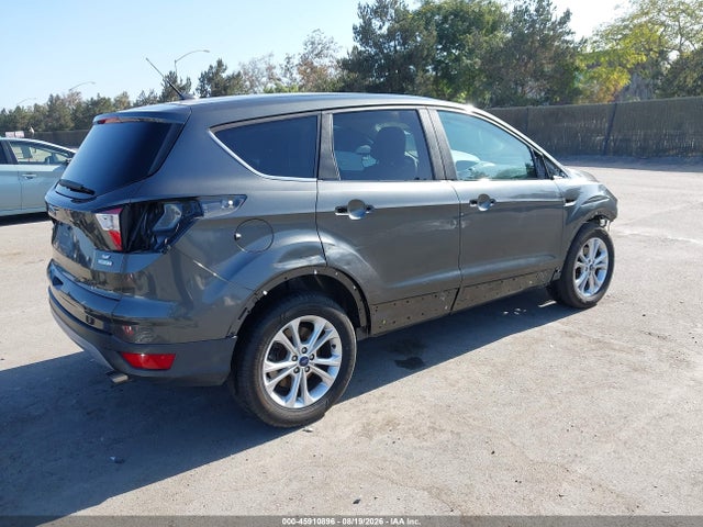 2017 Ford Escape Se მანქანა იყიდება აუქციონზე, vin: 1FMCU0GD1HUE96761, აუქციონის ნომერი: 45910896