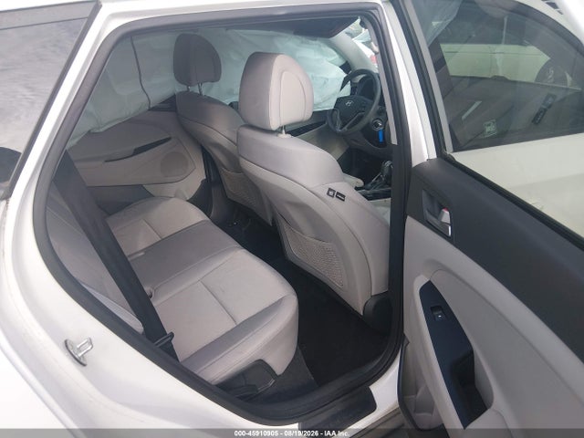 Продажа на аукционе авто 2018 Hyundai Tucson Se, vin: KM8J23A43JU757272, номер лота: 45910905