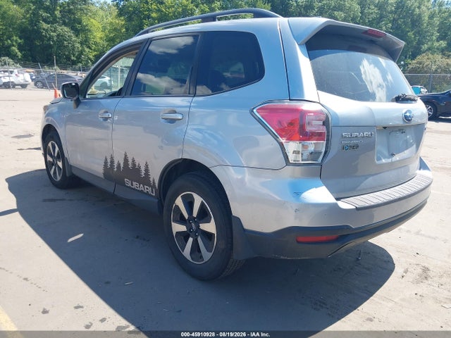 45910928 :رقم المزاد ، JF2SJAEC4HG505879 vin ، 2017 Subaru Forester 2.5i Premium مزاد بيع