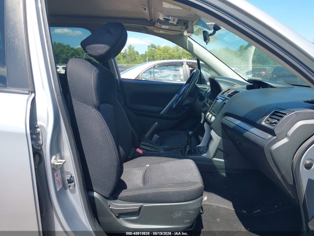 45910928 :رقم المزاد ، JF2SJAEC4HG505879 vin ، 2017 Subaru Forester 2.5i Premium مزاد بيع