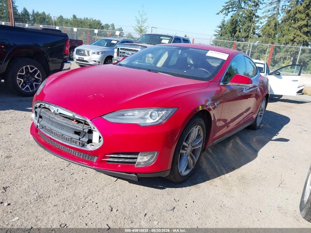 2014 Tesla Model S P85 მანქანა იყიდება აუქციონზე, vin: 5YJSA1H17EFP31798, აუქციონის ნომერი: 45910932