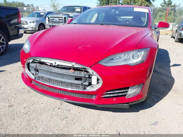 2014 Tesla Model S P85 მანქანა იყიდება აუქციონზე, vin: 5YJSA1H17EFP31798, აუქციონის ნომერი: 45910932