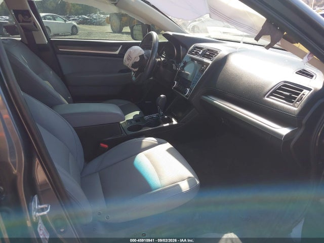 Subaru Legacy 2.5i Limited 2018 4S3BNAN62J3015161 Image 5