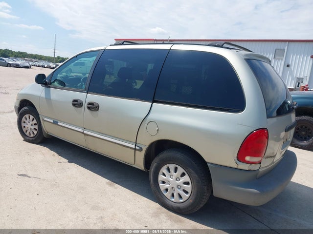 45910951 :رقم المزاد ، 2C4GJ2533YR824666 vin ، 2000 Chrysler Voyager مزاد بيع