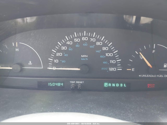45910951 :رقم المزاد ، 2C4GJ2533YR824666 vin ، 2000 Chrysler Voyager مزاد بيع