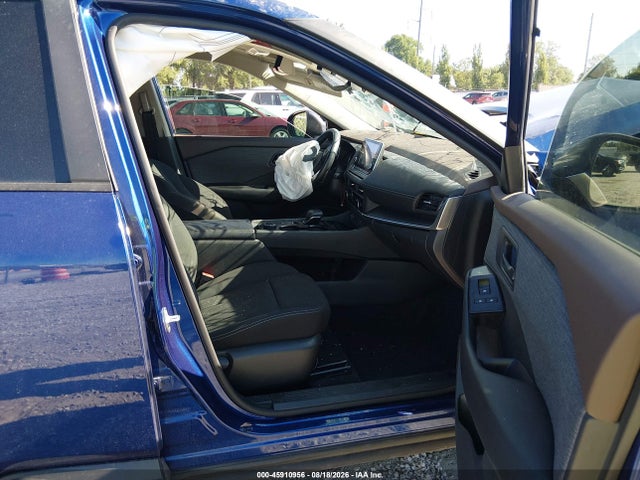 45910956 :رقم المزاد ، 5N1BT3AB3PC811863 vin ، 2023 Nissan Rogue S Intelligent Awd مزاد بيع