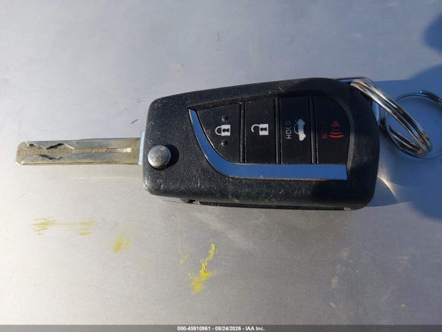 45910961 :رقم المزاد ، 4T1B11HK2JU580620 vin ، 2018 Toyota Camry Se مزاد بيع