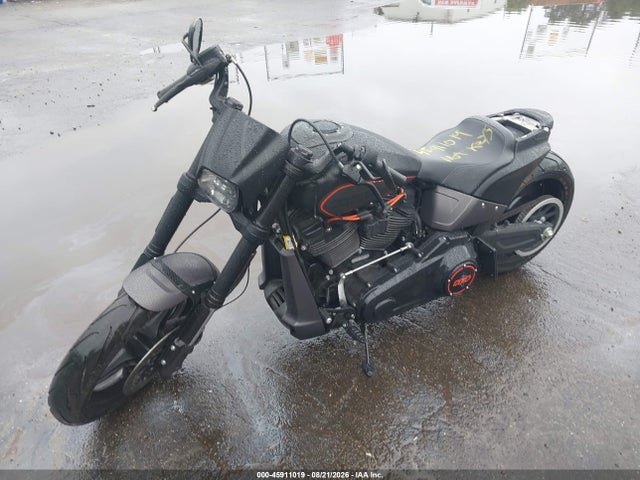 Harley-Davidson FXDRS 2019 1HD1YVK20KB048385 Image 2