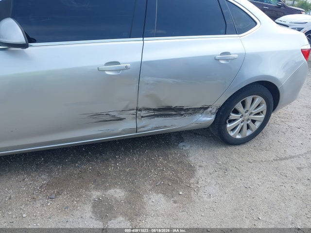 Продажа на аукционе авто 2015 Buick Verano, vin: 1G4PP5SK5F4215229, номер лота: 45911023