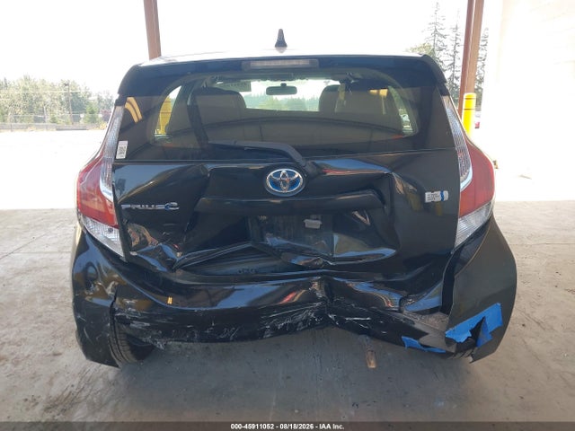 Toyota Prius C Four 2015 JTDKDTB34F1093159 Image 6