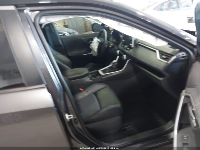 Продажа на аукционе авто 2020 Toyota Rav4 Hybrid Xse, vin: JTMEWRFV6LJ045454, номер лота: 45911061