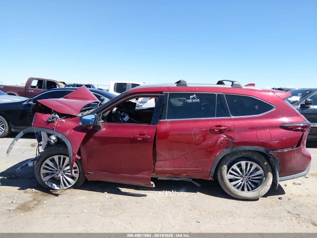 Продаж на аукціоні авто 2026 Toyota Highlander Hybrid Platinum, vin: 5TDEBRCH2TS699459, номер лоту: 45911064
