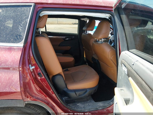 Продаж на аукціоні авто 2026 Toyota Highlander Hybrid Platinum, vin: 5TDEBRCH2TS699459, номер лоту: 45911064