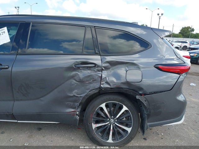 Aukcja sprzedaży 2022 Toyota Highlander Xse, vin: 5TDLZRAHXNS131694, numer aukcji: 45911129