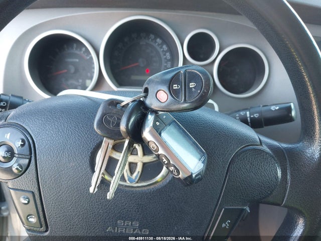 45911130 :رقم المزاد ، 5TFUW5F14AX157925 vin ، 2010 Toyota Tundra Grade 5.7l V8 مزاد بيع