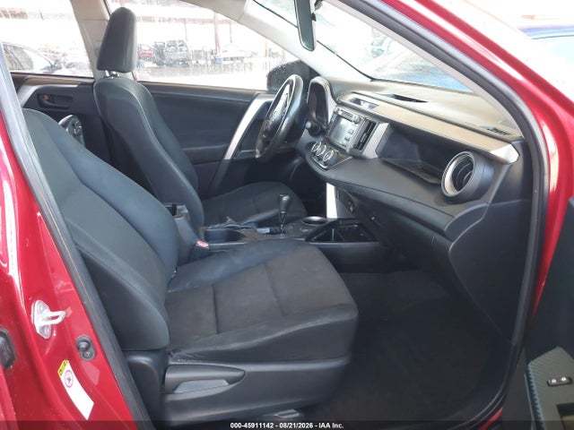 Toyota RAV4 LE 2014 JTMBFREV6ED053589 Image 5