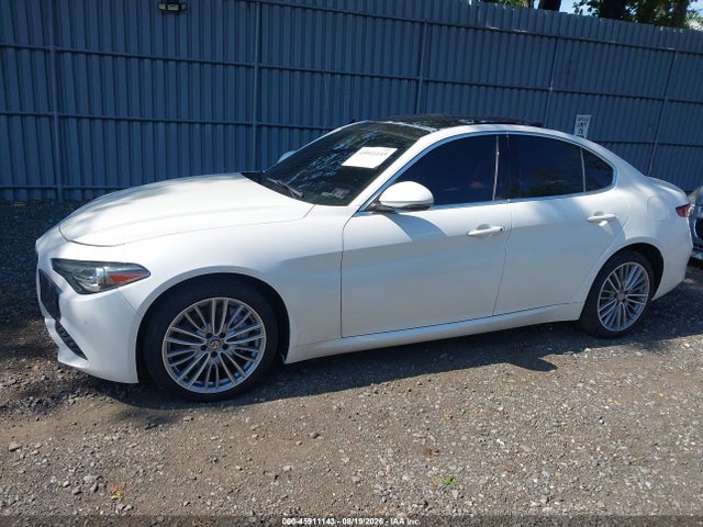 Продажа на аукционе авто 2018 Alfa Romeo Giulia Ti Lusso Awd, vin: ZARFAEEN1J7572783, номер лота: 45911143