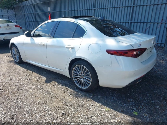 Продажа на аукционе авто 2018 Alfa Romeo Giulia Ti Lusso Awd, vin: ZARFAEEN1J7572783, номер лота: 45911143