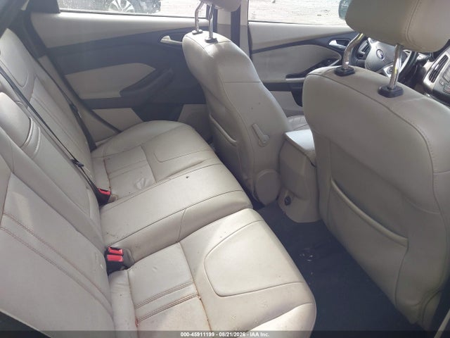 Продажа на аукционе авто 2012 Ford Focus Sel, vin: 1FAHP3M26CL381048, номер лота: 45911199