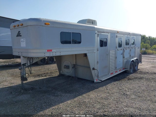 45911211 :رقم المزاد ، 1e9wg202320175462 vin ، 2002 Gooseneck Goosenaeck مزاد بيع