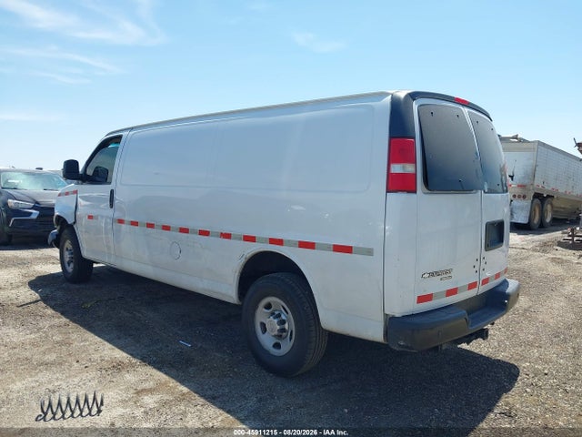 2015 Chevrolet Express 3500 Work Van მანქანა იყიდება აუქციონზე, vin: 1GCZGUCG5F1149834, აუქციონის ნომერი: 45911215
