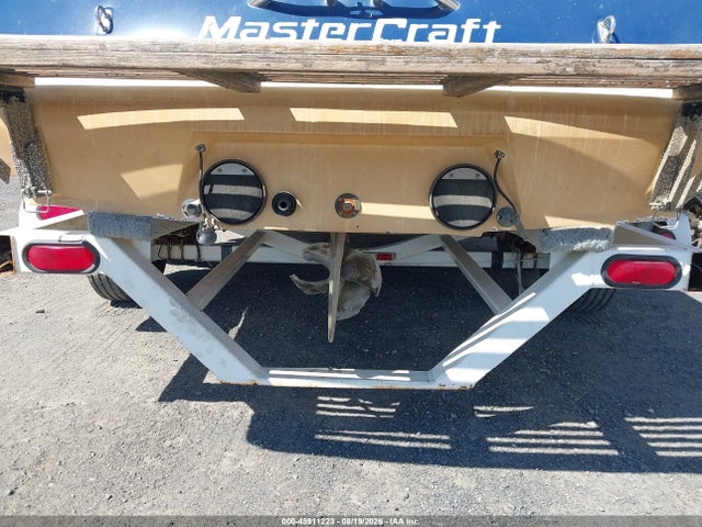 Продажа на аукционе авто 2000 Mastercraft Boat, vin: MBCA2EF7J900, номер лота: 45911223
