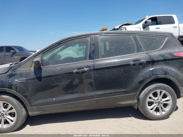 2017 Ford Escape S მანქანა იყიდება აუქციონზე, vin: 1FMCU0F72HUB79244, აუქციონის ნომერი: 45911228