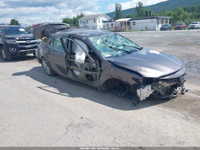 Продаж на аукціоні авто 2022 Toyota Camry Le, vin: 4T1C11AK1NU663671, номер лоту: 45911236