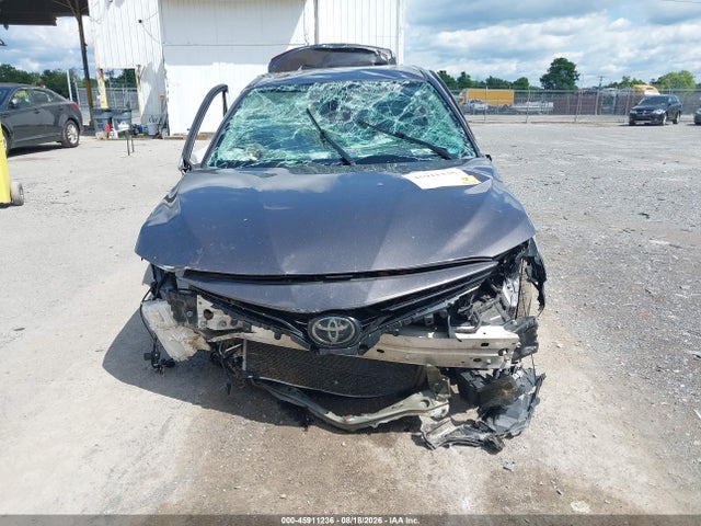 Продаж на аукціоні авто 2022 Toyota Camry Le, vin: 4T1C11AK1NU663671, номер лоту: 45911236