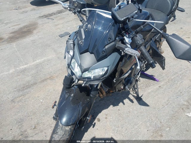 45911247 :رقم المزاد ، ML5EREP16SDAF8805 vin ، 2025 Kawasaki Er650 P مزاد بيع