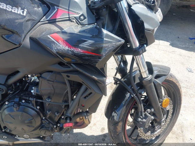 45911247 :رقم المزاد ، ML5EREP16SDAF8805 vin ، 2025 Kawasaki Er650 P مزاد بيع