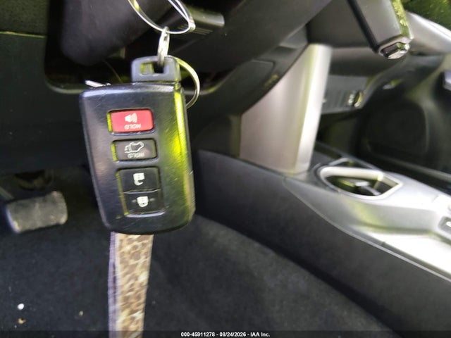 45911278 :رقم المزاد ، JTMRJREVXGD033457 vin ، 2016 Toyota Rav4 Hybrid Xle مزاد بيع