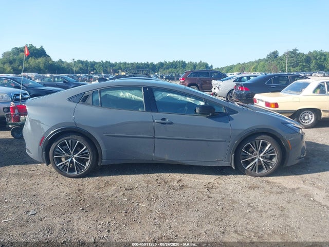 Toyota Prius Limited Awd-e 2026 JTDADABU9T3033693 Image 13