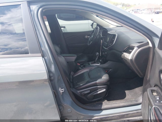Продаж на аукціоні авто 2015 Jeep Cherokee Trailhawk, vin: 1C4PJMBS8FW650444, номер лоту: 45911331