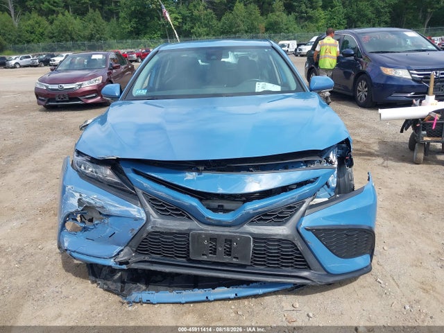 2024 Toyota Camry Se მანქანა იყიდება აუქციონზე, vin: 4T1G11AKXRU252163, აუქციონის ნომერი: 45911414