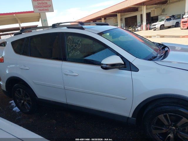 2T3RFREV9HW564218 Toyota Rav4 Xle