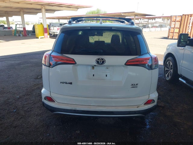 2T3RFREV9HW564218 Toyota Rav4 Xle