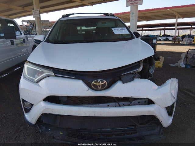 2T3RFREV9HW564218 Toyota Rav4 Xle