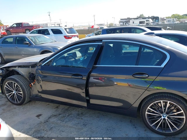 BMW 530e 2023 WBA13AG02PCM79289 Image 15