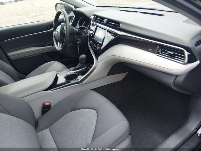 2020 Toyota Camry L მანქანა იყიდება აუქციონზე, vin: 4T1A11AKXLU507682, აუქციონის ნომერი: 45911515