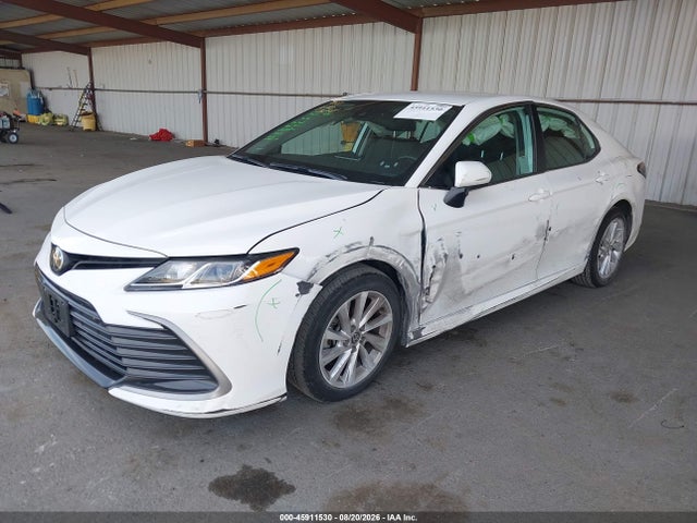 Toyota CAMRY LE 2023 4T1C11AK3PU820605 Image 2