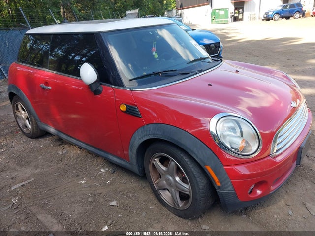 2008 Mini Cooper Hardtop მანქანა იყიდება აუქციონზე, vin: WMWMF33518TT59891, აუქციონის ნომერი: 45911542