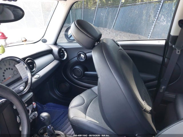 45911542 :رقم المزاد ، WMWMF33518TT59891 vin ، 2008 Mini Cooper Hardtop مزاد بيع