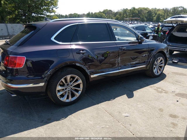 Продажа на аукционе авто 2017 Bentley Bentayga W12/w12 First Edition, vin: SJAAC2ZV9HC015209, номер лота: 45911590